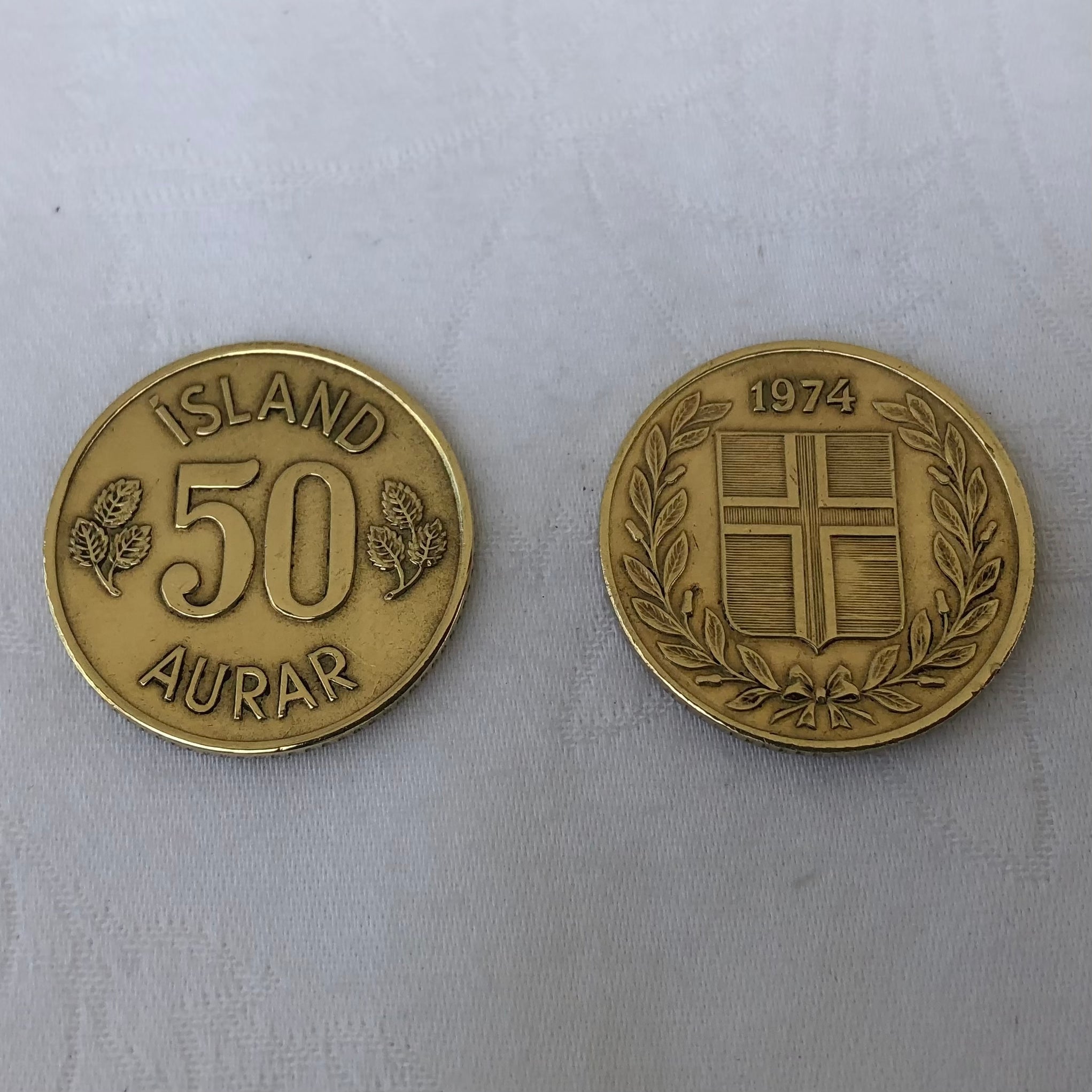 Armband úr íslenskum 50 aurum - Kúpt mynt